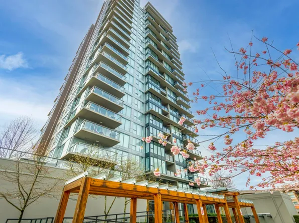 651 Nootka Way #1105, Pt Moody, BC V3H 0A1