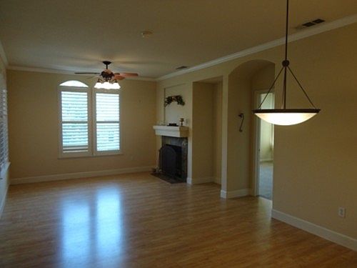 2nd image of 903 Marvin Gardens Way