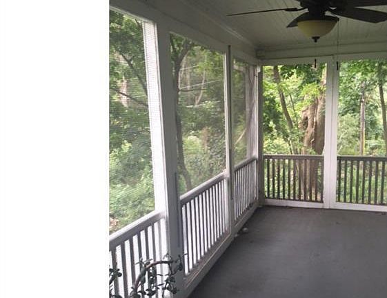 2nd image of 752 Mount Moro Rd