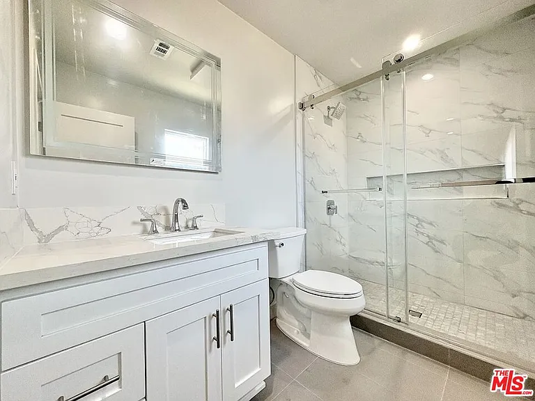 1118 S Holt Ave #2 — Photo 12