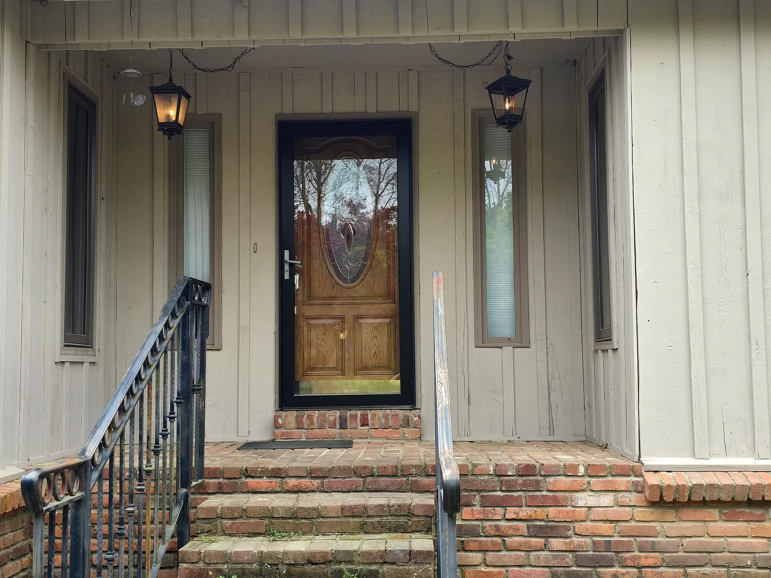 3 bed, 2.5 bath, 2481 sqft, $2,100 — Photo 4