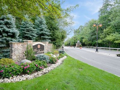 1202 Pointe Gate Dr #1202, Livingston, NJ, 07039