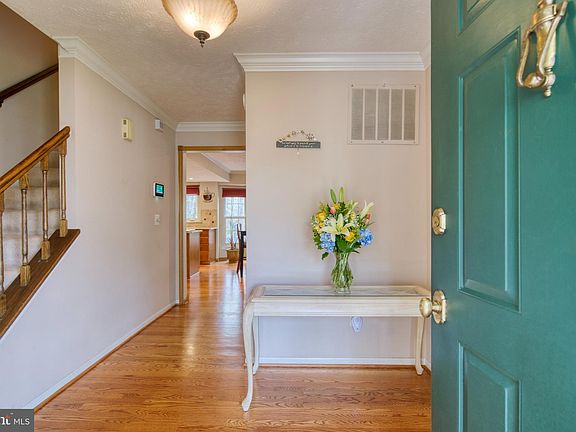2nd image of 4686 Bonneville Ln