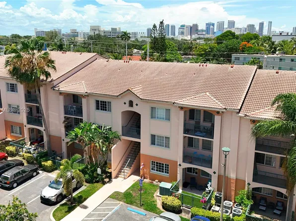 2015 SE 10th Ave APT 123, Fort Lauderdale, FL 33316