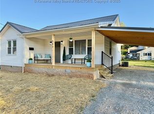 307 2nd Ave, Ripley, WV 25271