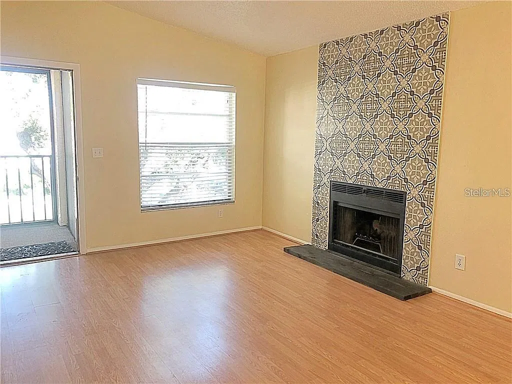 3455 Countryside Blvd — Photo 4