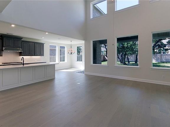 3rd image of 1832 Hollowback Dr