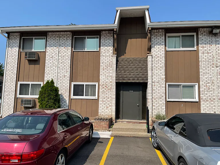 7515 Woodview St #1 — Photo 19