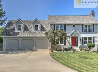 22708 E Ashford Ct, Blue Springs, MO 64015