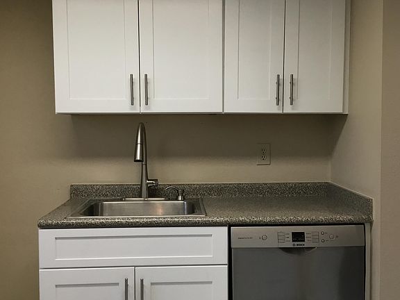 3rd image of 107 Ormond Village Dr