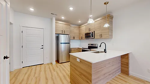 1128 S 250 W #202 Photo 1
