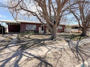 921 Davidson Dr, Roswell, NM 88203