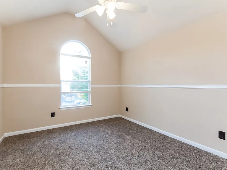 4063 Percheron Ln — Photo 14