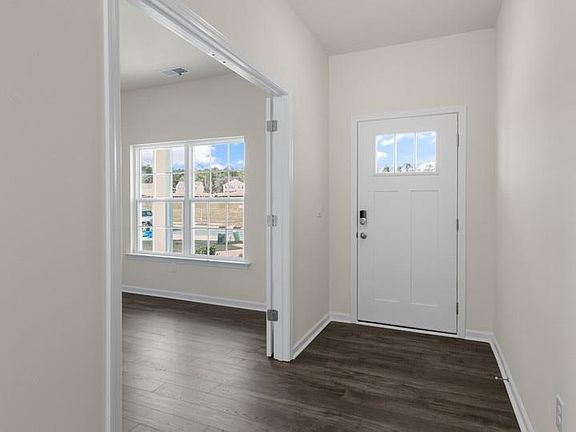 5th image of 599 Forest Creek Dr