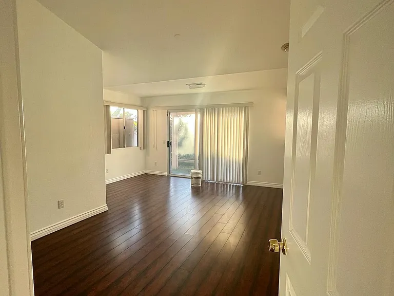 1797 Larkhaven Gln — Photo 9