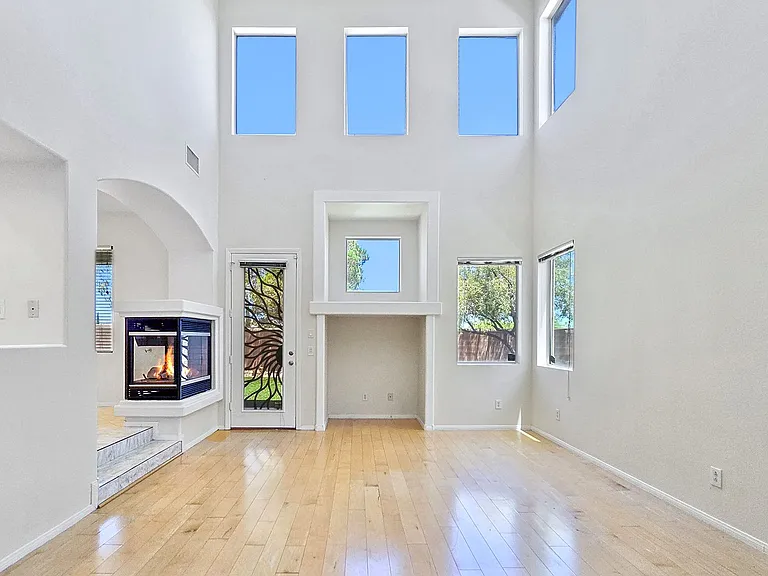 1052 Brinkman St — Photo 10