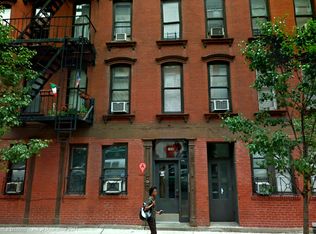 166 Mulberry St APT 1B, New York, NY 10013