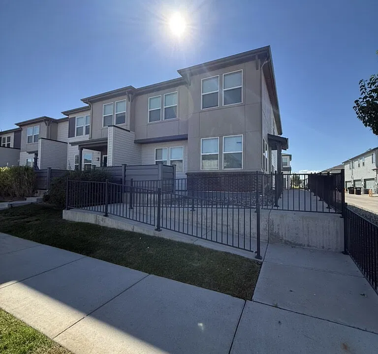 16146 E Warner Dr