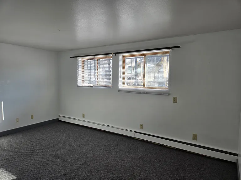 1207 E Union Ave — Photo 2