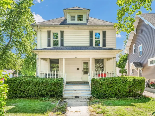 404 W Orleans St, Paxton, IL 60957