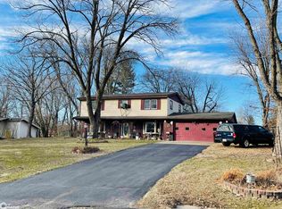215 Hillcrest Dr, Hamilton, IL 62341