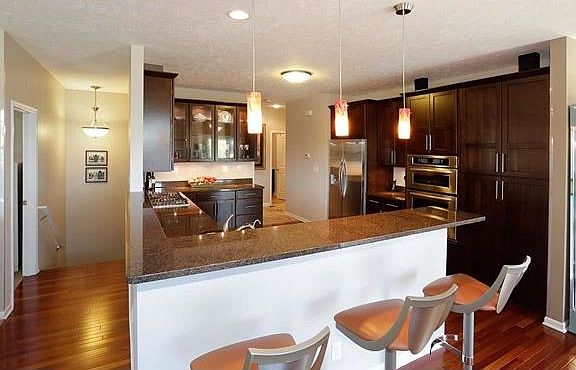 5th image of 7511 Blairmore Dr