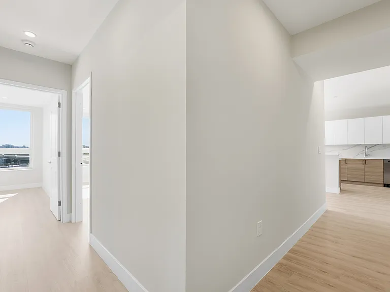 Skylar Lofts JC — Photo 40