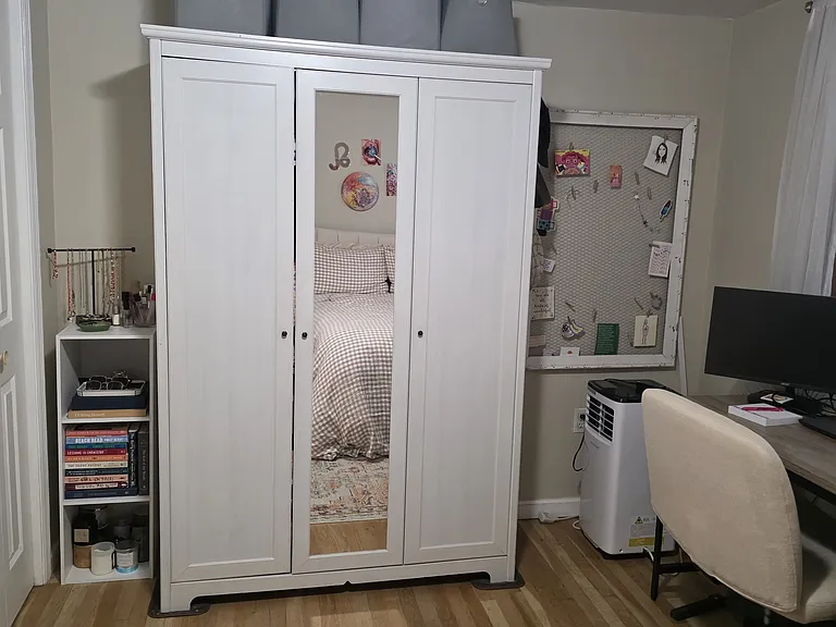 Bedroom 2 pic 3