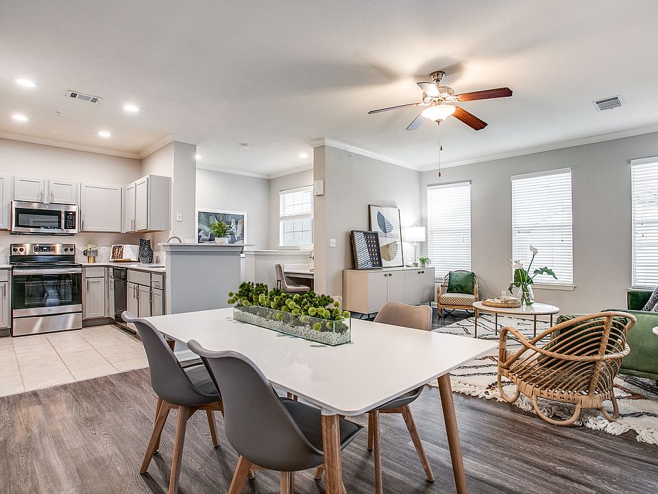 Kitchen and Dining Room area.