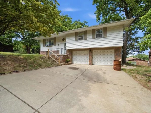304 W Franklin St, Bartonville, IL 61607