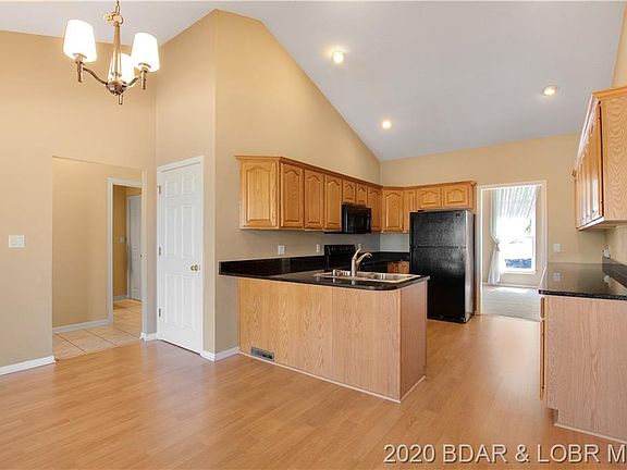 5th image of 1413 Grand Point Blvd