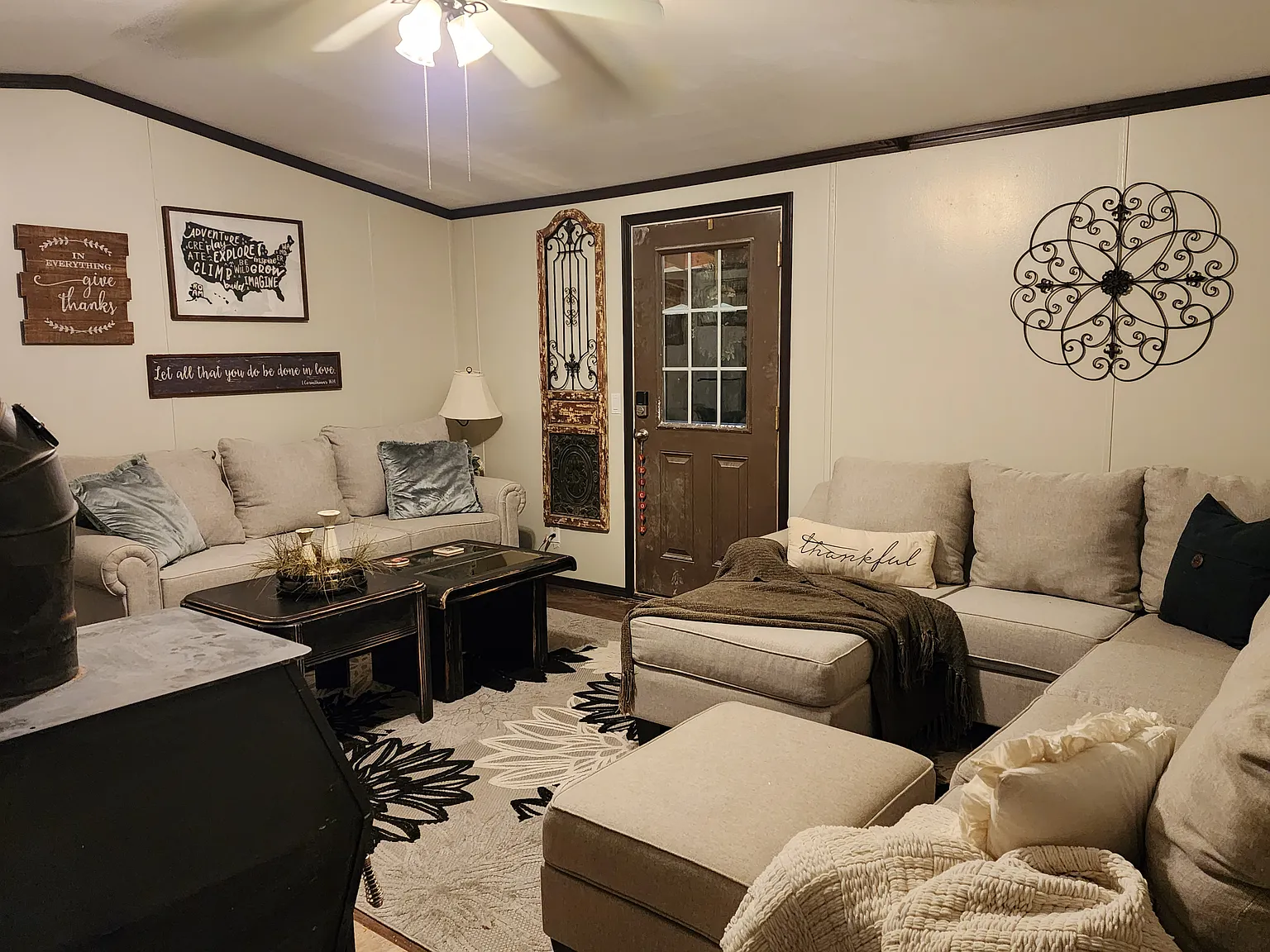 3 bed, 1125 sqft, $3,000 — Photo 3