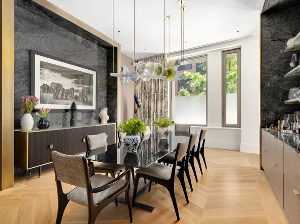 601 Washington Street image 7 of 21