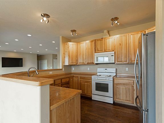 5th image of 2194 Sage Ct