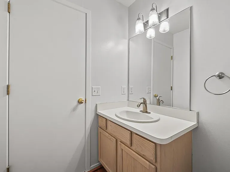 1696 Reserve Ct — Photo 12