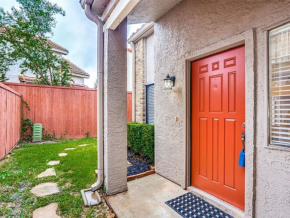 2nd image of 4242 N Capistrano Dr