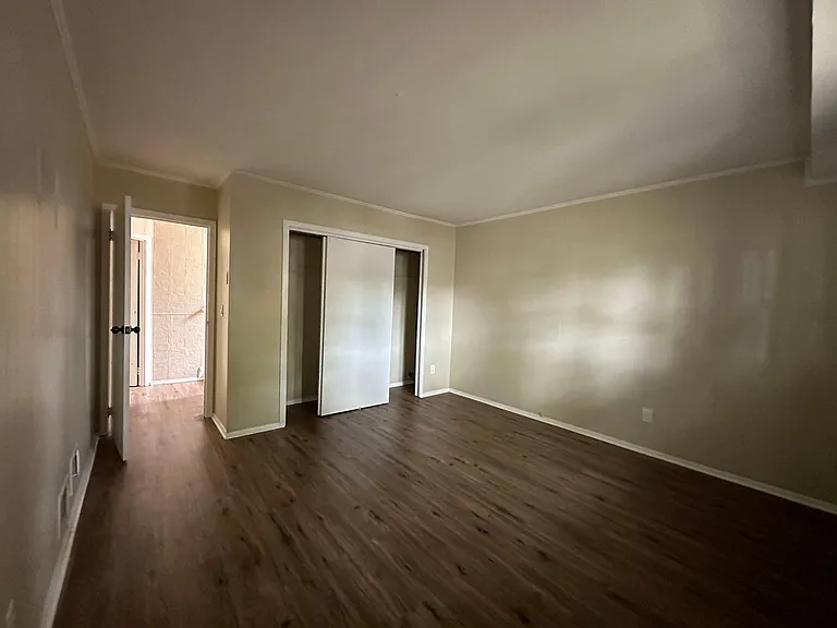 101 Brookfield Ave #2 — Photo 9