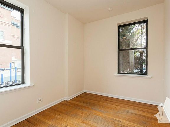 3rd image of 2319 N Kedzie Ave #2F