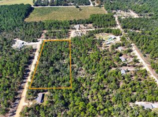 Gregory Dean Ln, Defuniak Springs, FL 32433