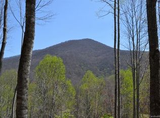 1335 E Clubhouse Rd, Sylva, NC 28779