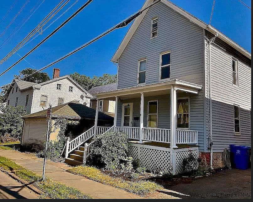2nd image of 104 Franklin St