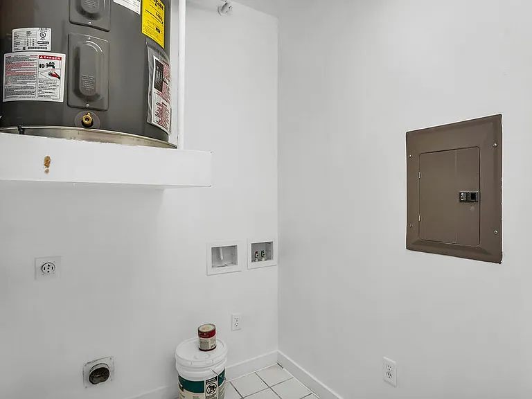 1111 S Akard St #304 — Photo 15