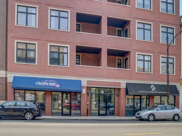 2243 W North Ave APT 301, Chicago, IL 60647