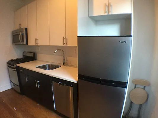 Rented by Level Group | media 8