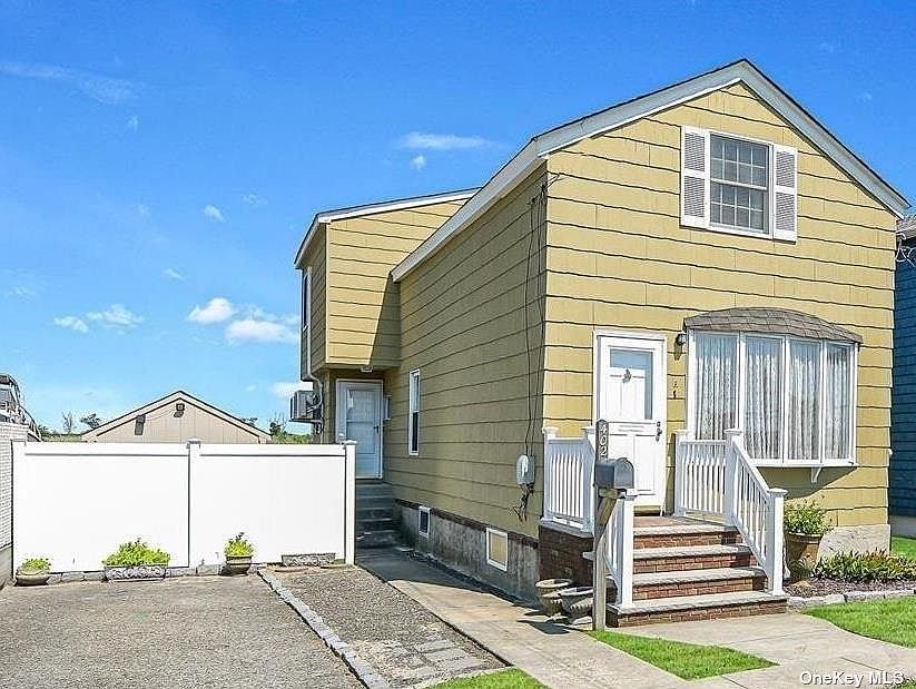 1st image of 402 Cross Bay Blvd