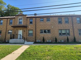 4000 Forest Ave #2, Brookfield, IL 60513