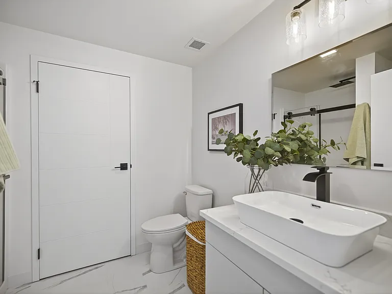 11 Merkel Manza Blvd — Photo 27
