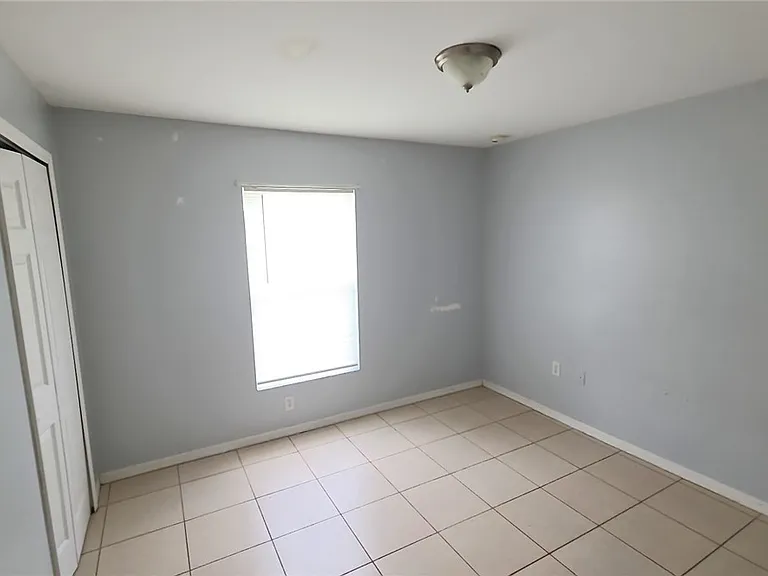 832 Palomino St E — Photo 15