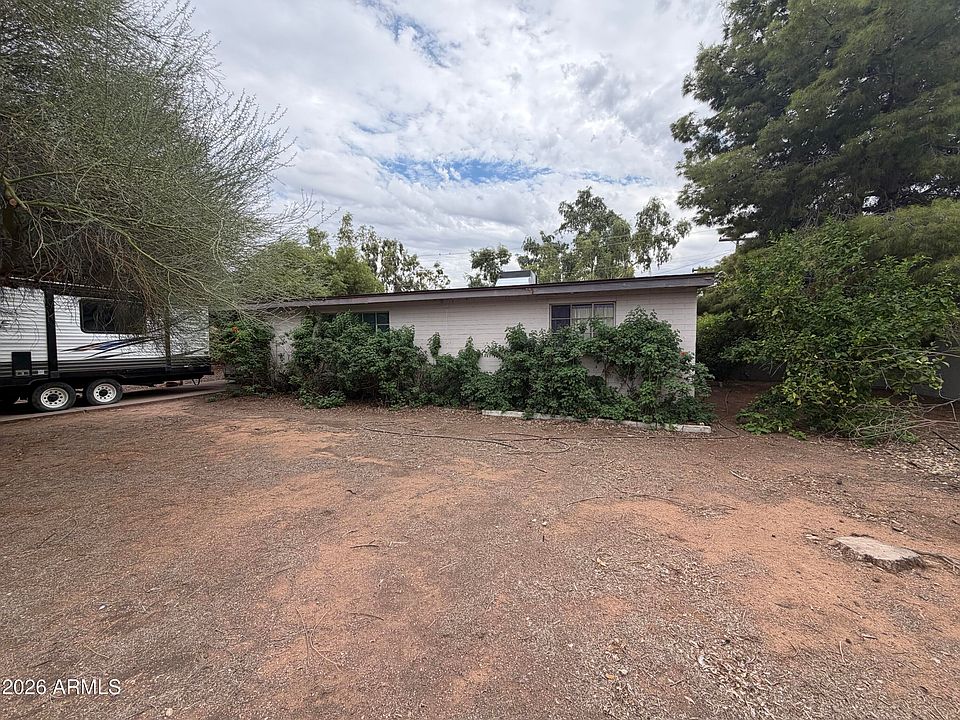 1st image of 4713 E DEVONSHIRE Avenue