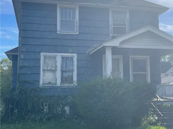 516 Bond St, Elyria, OH 44035